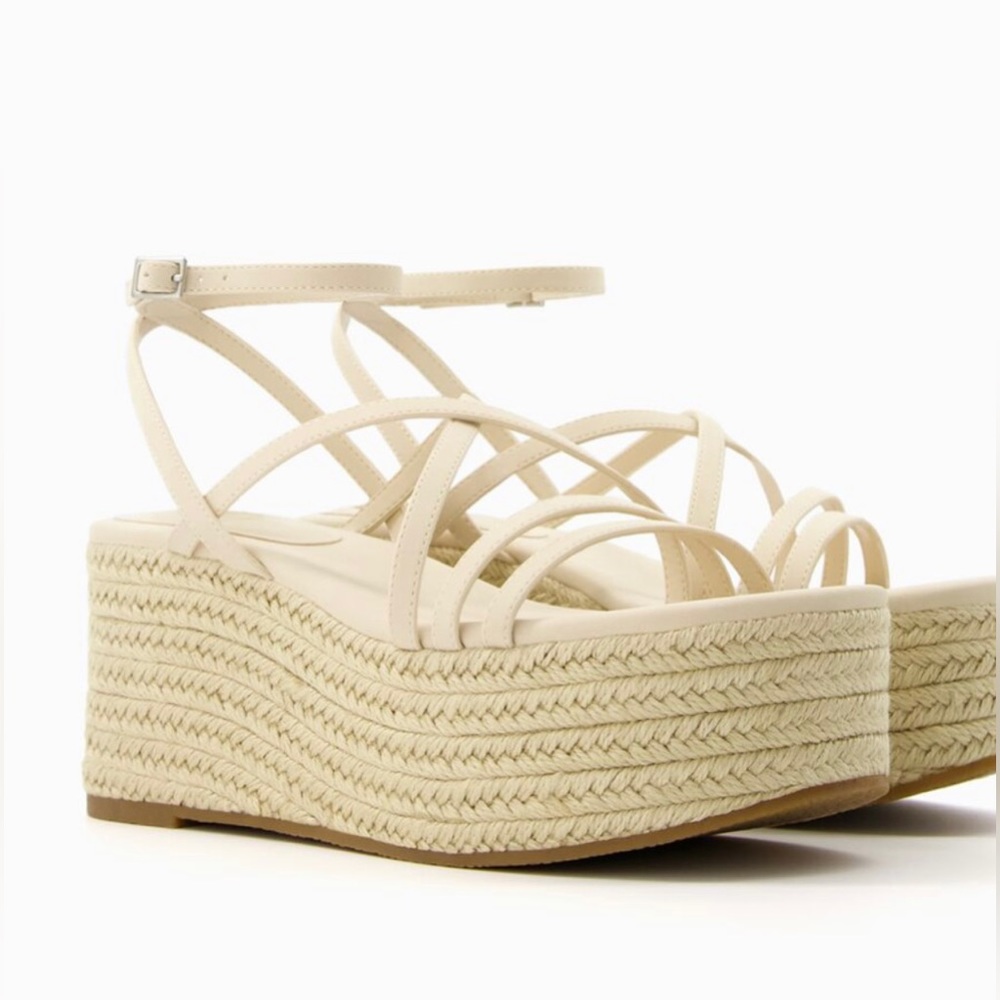 Women wedge sandal ,BERSHKA, new without box